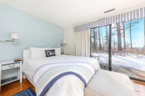Lovely Beachside Studio at The Shores 5679